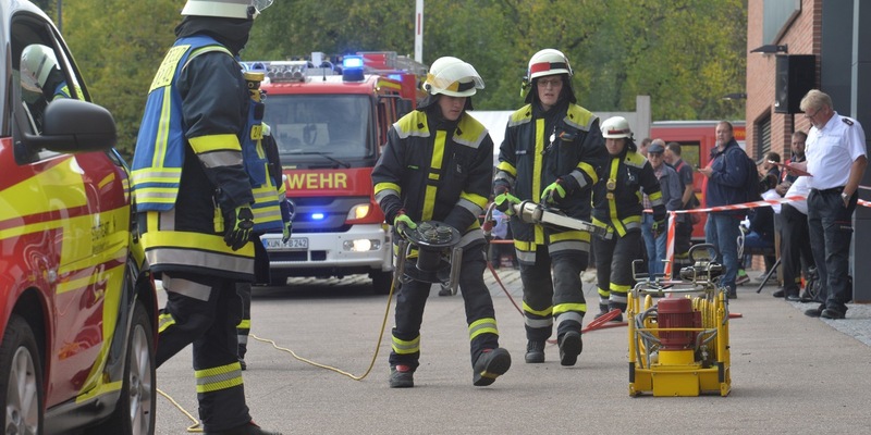 FW Stuttgart: Über 300 Einsatzkräfte erfolgreich mit dem Feuerwehr-Leistungsabzeichen ausgezeichnet - Foto: presseportal.de