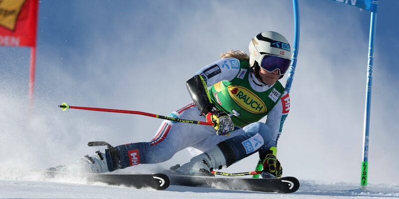 Wurde wegen eines zu hohen Fluor-Werts auf ihren Skiern disqualifiziert: Ragnhild Mowinckel. - Foto: Alessandro Trovati/AP