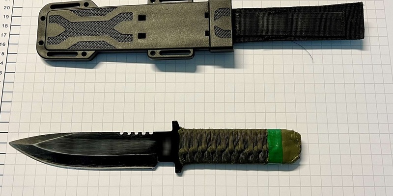 BPOL NRW: Bundespolizei stellt mehrere Messer bei Gesuchtem sicher - Foto: presseportal.de