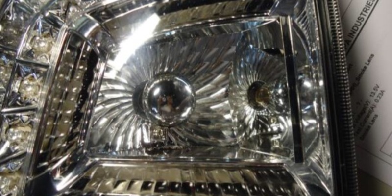 POL-PDTR: Schwarze Heckleuchten werden PKW-Fahrer zum Verhängnis - Foto: presseportal.de