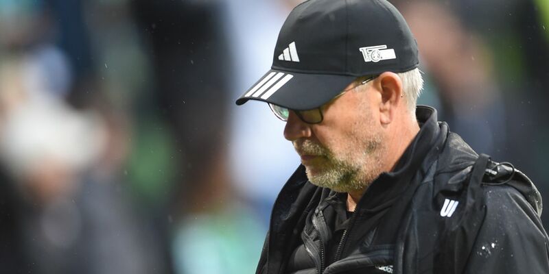 Steckt mit Union Berlin in einer tiefen Krise: Trainer Urs Fischer. - Foto: dpa