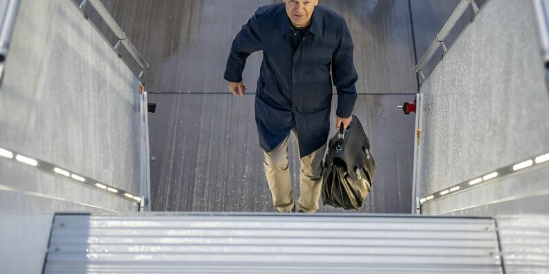 Für Olaf Scholz ist es bereits die dritte größere Afrika-Reise seit Amtsantritt. - Foto: Michael Kappeler/dpa