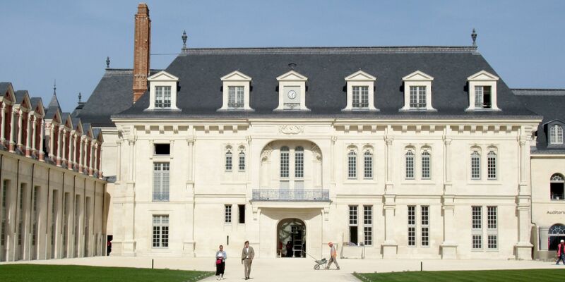 Das erste Museum für französische Sprache mit Sitz im Schloss von Villers-Cotterets öffnet. - Foto: Sabine Glaubitz/dpa
