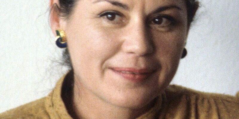 Janina David im Jahr 1981. Die Schriftstellerin starb im Alter von - Foto: Istvan Bajzat/dpa