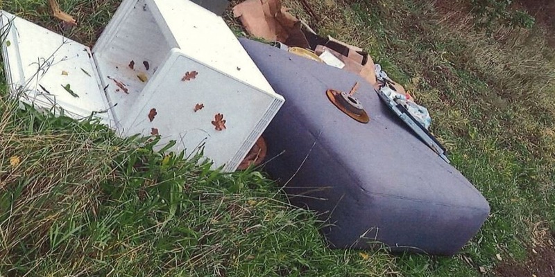 POL-PDWIL: umweltgefährdende Abfallbeseitigung - Foto: presseportal.de