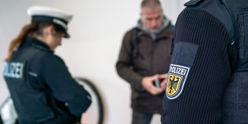 Bundespolizeidirektion München: Türkeiurlaub endet teuer - Bundespolizei treibt rund 8.000 EUR Justizschuld ein - Foto: presseportal.de