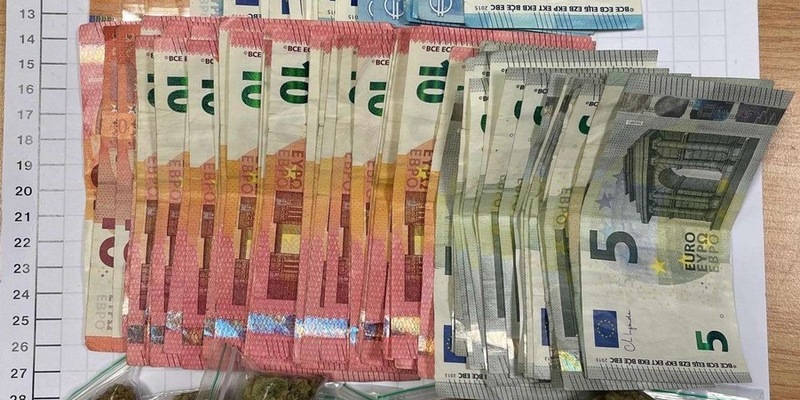 BPOL NRW: Bundespolizei stellt über 50 Gramm Marihuana sicher - Foto: presseportal.de