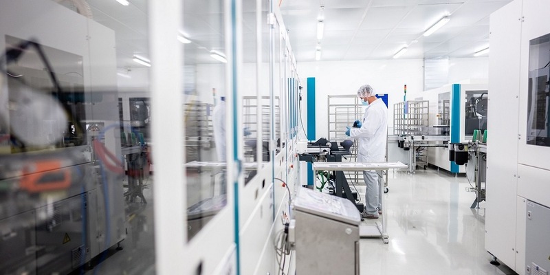 Karrierechancen mit nachhaltiger Zukunft: CustomCells treibt Wachstum in der Batteriezell-Fertigung voran und stellt Fachkräfte ein - Foto: presseportal.de