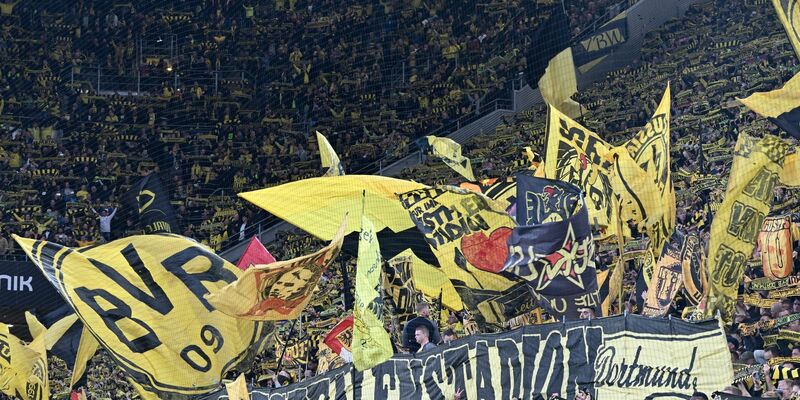 Das Topspiel zwischen Borussia Dortmund und dem FC Bayern wird mit Spannung erwartet. - Foto: Bernd Thissen/Deutsche Presse-Agentur GmbH/dpa