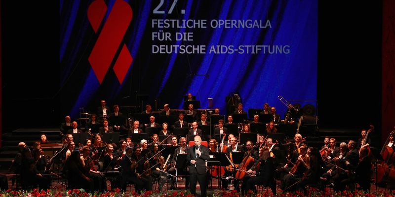 27. Festliche Operngala für die Deutsche AIDS-Stiftung: Viel Prominenz aus Politik, Wirtschaft, Kultur und Medien für den guten Zweck in der Deutschen Oper Berlin - Foto: presseportal.de