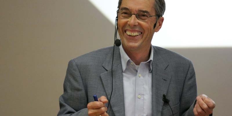 Kommunikationslegende Prof. Dr. Friedemann Schulz von Thun teilt live sein Wissen auf dem Afterwork Campus - Foto: presseportal.de