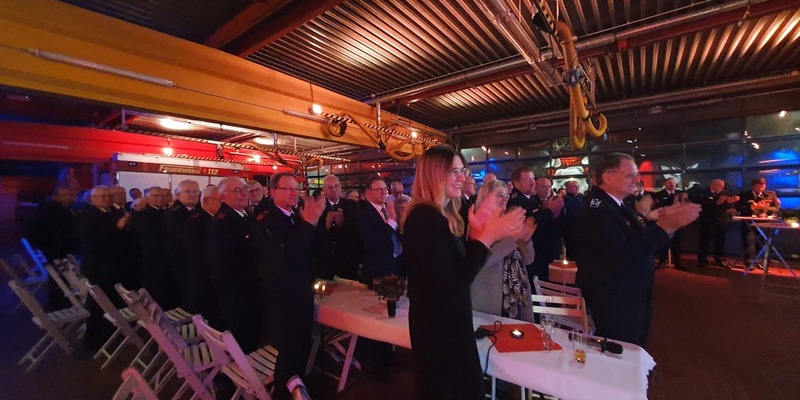 FW-WRN: Verabschiedung von Stadtbrandinspektor Jörg Mehringskötter aus seiner Funktion des stellvertretenden Leiter der Feuerwehr Werne - Foto: presseportal.de