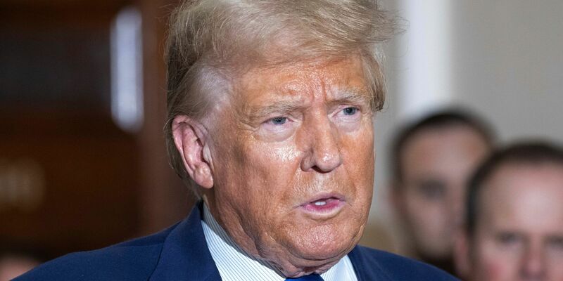 Donald Trump während einer Kundgebung. - Foto: Yuki Iwamura/AP/dpa