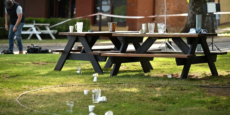 In dem Biergarten der Kleinstadt Daylesford haben fünf Menschen ihr Leben verloren. - Foto: James Ross/AAP/dpa