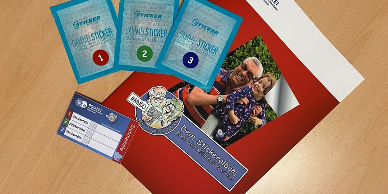 POL-OB: #NMDO - Goldene Sticker, Stickeralben und Stickertüten bei der Mobilen Wache an den Martinszügen - Foto: presseportal.de