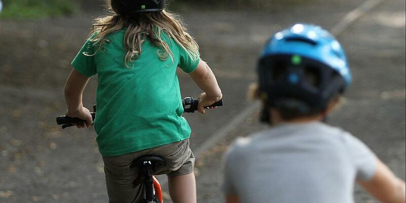 Kinder auf Fahrrädern (Archiv) - Foto: über dts Nachrichtenagentur