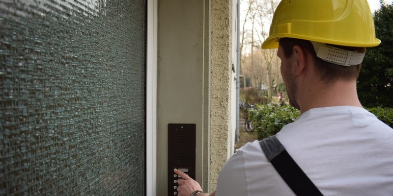 LKA-RP: Unseriöse Firmen bieten im Frühjahr Dach- und Steinreinigung an - Foto: presseportal.de