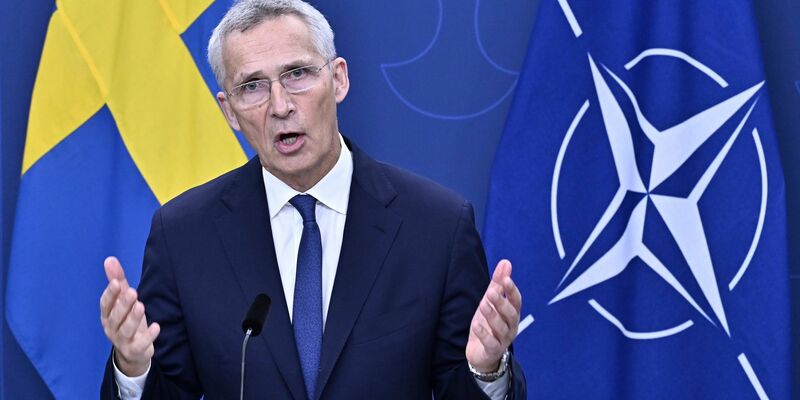 Nato-Generalsekretär Jens Stoltenberg fordert Ungarn auf, dem Bündnisbeitritt Schwedens zuzustimmen. - Foto: Jonas Ekströmer/TT News Agency/AP/dpa