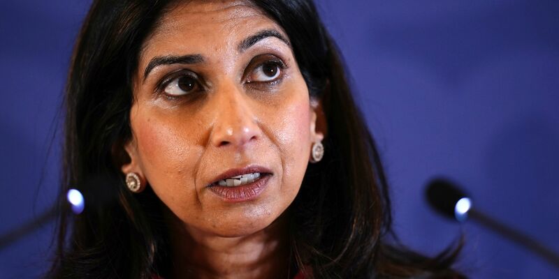 Die britische Innenministerin Suella Braverman. - Foto: Jordan Pettitt/PA Wire/dpa