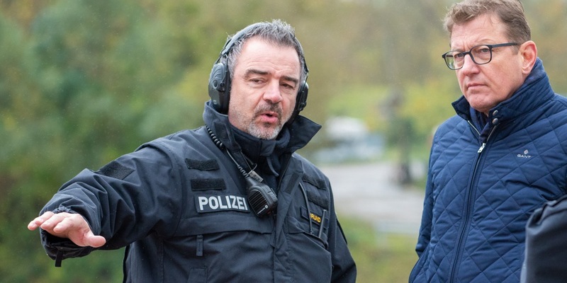 POL-HPE: Hessische Wasserschutzpolizei probt mit spezialisierten Kräften für Gefahrenlagen auf dem Wasser - Foto: presseportal.de