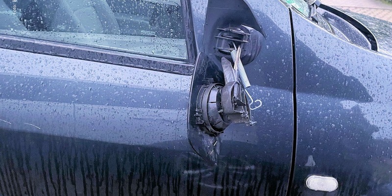 POL-PPWP: Auf Kita-Parkplatz Pkw beschädigt - Foto: presseportal.de