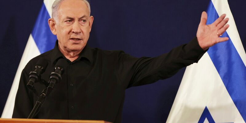 Israels Ministerpräsident Benjamin Netanjahu sieht die Verantwortung für das Leid der Zivilbevölkerung im Gazastreifen allein bei der dort herrschenden Hamas. - Foto: Abir Sultan/Pool European Pressphoto Agency/AP