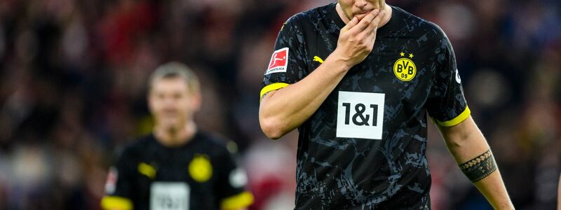 Für Mats Hummels (M) und den BVB ist die Pokalsaison beendet. - Foto: Tom Weller/dpa