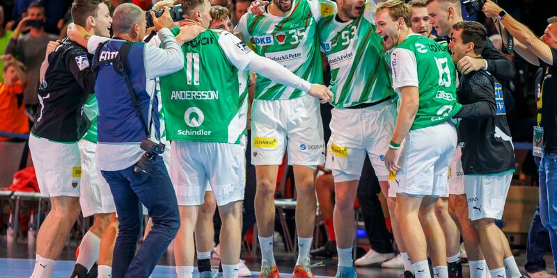 Die Füchse treffen im Super-Globe-Finale auf Magdeburg. - Foto: Andreas Gora/dpa/Archivbild