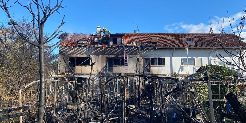 FW-OG: Großbrand im Offenburger Westen. - Foto: presseportal.de