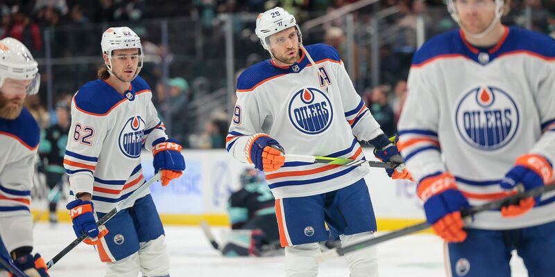 Die Edmonton Oilers haben sich mit 4:1 gegen die Seattle Kraken durchgesetzt. - Foto: Jason Redmond/AP/dpa