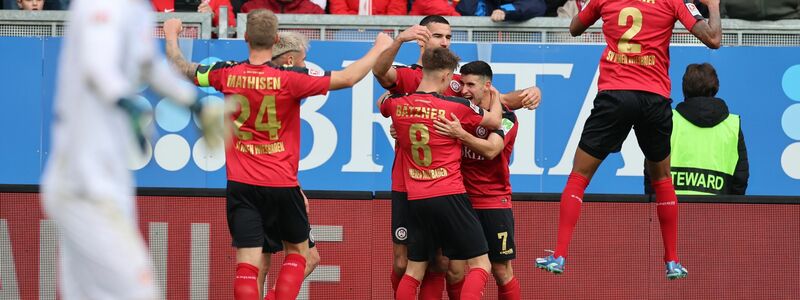 Der SV Wehen Wiesbaden konnte sich über einen Heimsieg gegen den 1. FC Kaiserslautern freuen. - Foto: Jörg Halisch/dpa