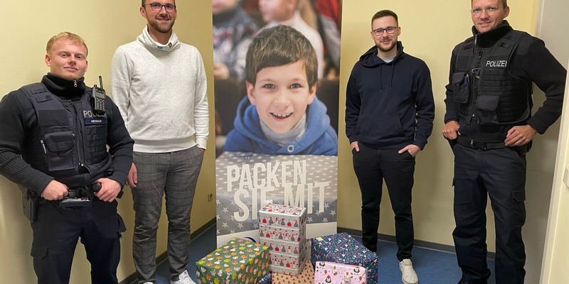 POL-PDTR: ... Damit es in Kinderherzen Weihnachten wird! - Foto: presseportal.de