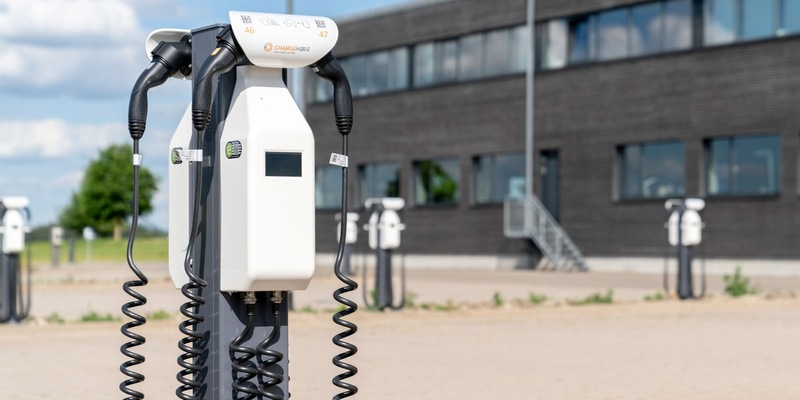 Gewerblicher Ladeinfrastruktur-Ausbau: EnBW-Tochter ChargeHere veröffentlicht 100%-Kampagne zur Förderung nachhaltiger Mobilität - Foto: presseportal.de