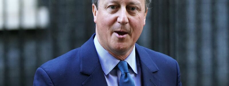Der frühere britische Regierungschef Cameron ist zum neuen Außenminister seines Landes ernannt worden. - Foto: James Manning/PA Wire/dpa