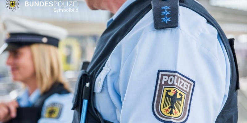 Bundespolizeidirektion München: Hund beißt Triebfahrzeugführer / Ermittlungen wegen gefährlicher Körperverletzung - Foto: presseportal.de
