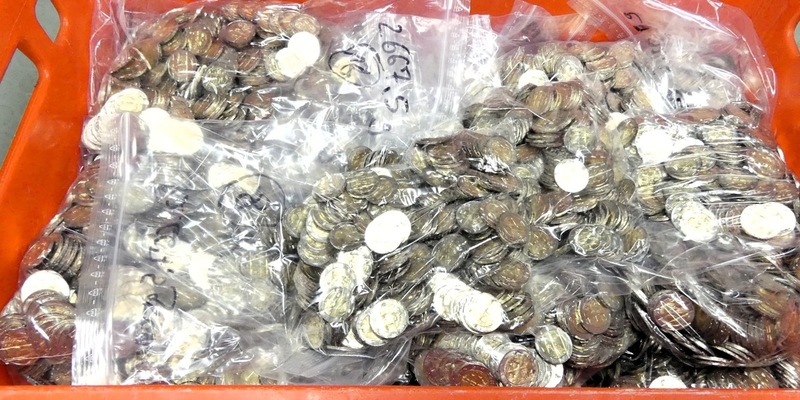 ZOLL-M: 62 Kilogramm 2-Euro-Münzen in Kiefersfelden aus dem Verkehr gezogen - Fahrer wegen Geldfälschung zu Bewährungsstrafe verurteilt. - Foto: presseportal.de