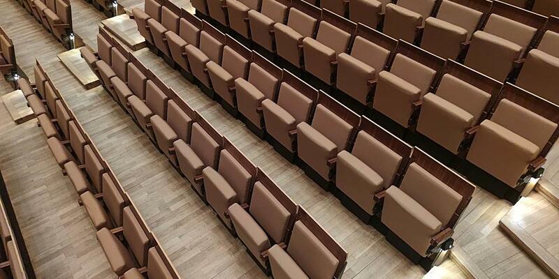 Sitze in einem Zuschauersaal (Archiv) - Foto: über dts Nachrichtenagentur