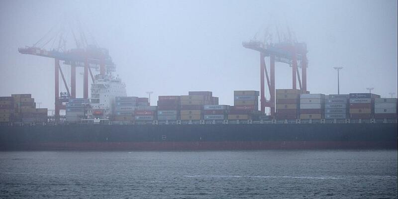 Containerschiff in Wilhelmshaven (Archiv) - Foto: über dts Nachrichtenagentur