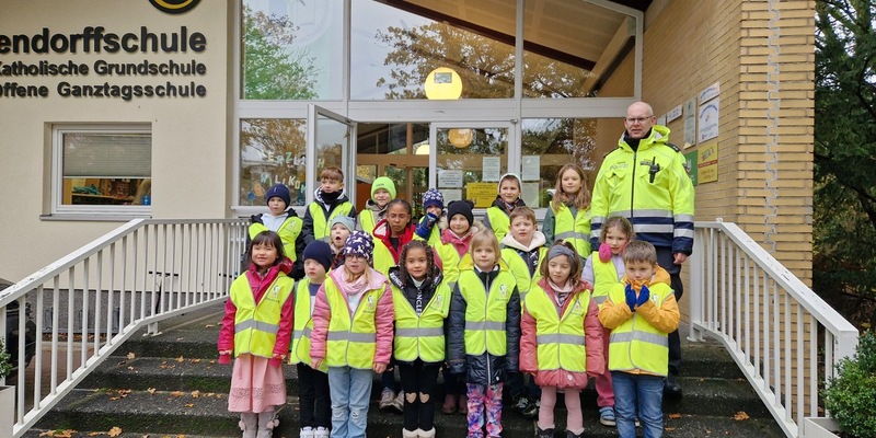 POL-WOB: Fußgängerdiplom für 80 Grundschülerinnen und Grundschüler an der Eichendorff-Grundschule - Foto: presseportal.de