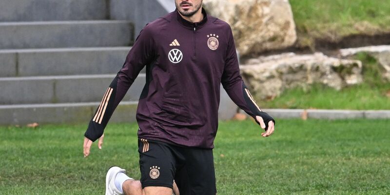 Fehlt weiter im DFB-Training: Mats Hummels. - Foto: Arne Dedert/dpa