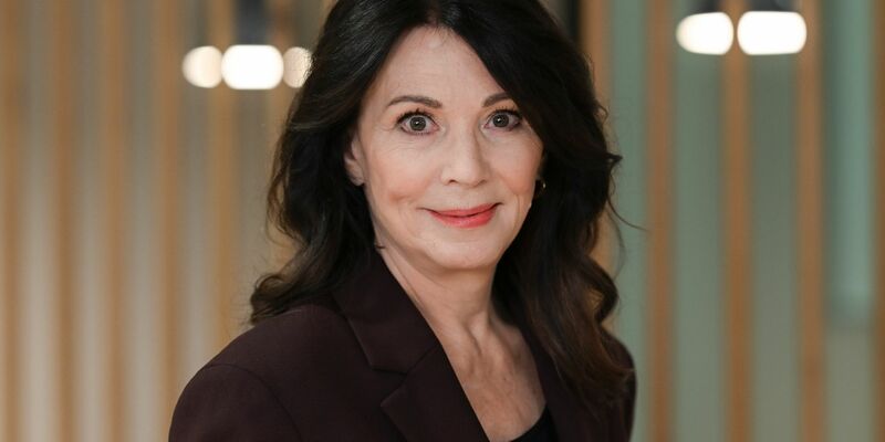 Schauspielerin Iris Berben kämpft seit vielen Jahren gegen Intoleranz und Antisemitismus. - Foto: Jens Kalaene/dpa