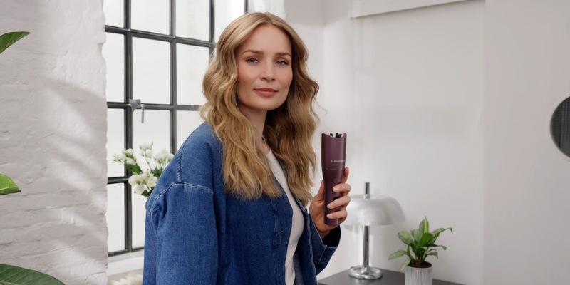 Endlich perfekte Traumlocken: Sechs Styling-Tipps für ein glamouröses Auftreten an Weihnachten und Silvester - Foto: presseportal.de