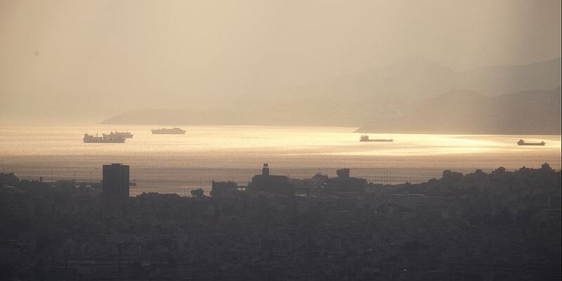 Containerschiffe vor der Küste von Griechenland bei Athen und Piräus (Archiv) - Foto: über dts Nachrichtenagentur