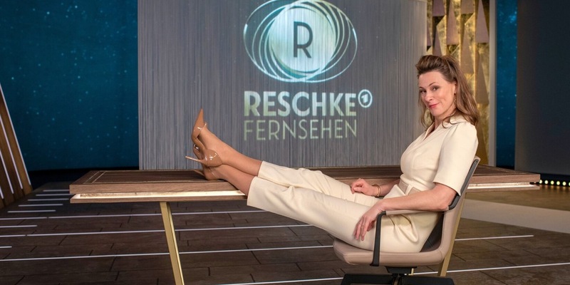 Große Beautykette setzt junge Patientinnen und Patienten bei Schönheitseingriffen offenbar unter Druck - Foto: presseportal.de