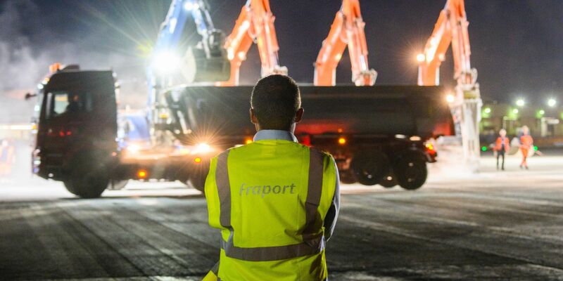 Der Frankfurter Flughafenbetreiber Fraport geht bei der Rekrutierung von Arbeitskräften neue Wege. - Foto: Andreas Arnold/dpa