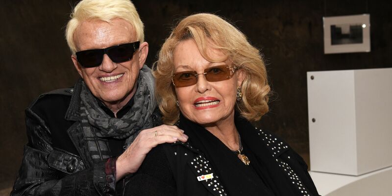Heino und seine Frau Hannelore stehen im Ruhr Museum/Unesco-Welterbe Zollverein 2018. - Foto: Horst Ossinger/dpa