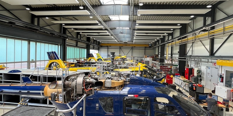 ADAC Heliservice wartet Bundespolizei-Hubschrauber - Foto: presseportal.de