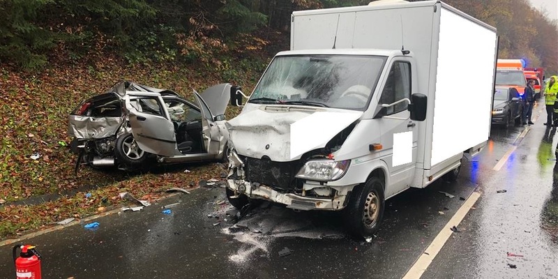 POL-PDWIL: Verkehrsunfall mit 3 verletzten Personen - Foto: presseportal.de