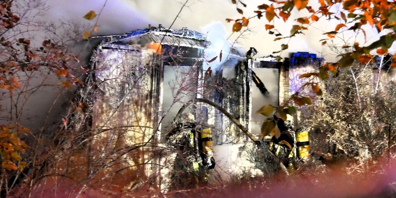 FW Celle: Gebäudebrand in Westercelle - Abschlussmeldung / Gesamtbericht - Foto: presseportal.de