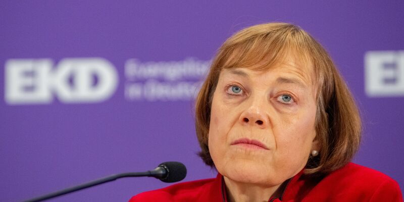 Annette Kurschus ist Ratsvorsitzende der Evangelischen Kirche in Deutschland - und aktuell in Erklärungsnot. - Foto: Stefan Puchner/dpa